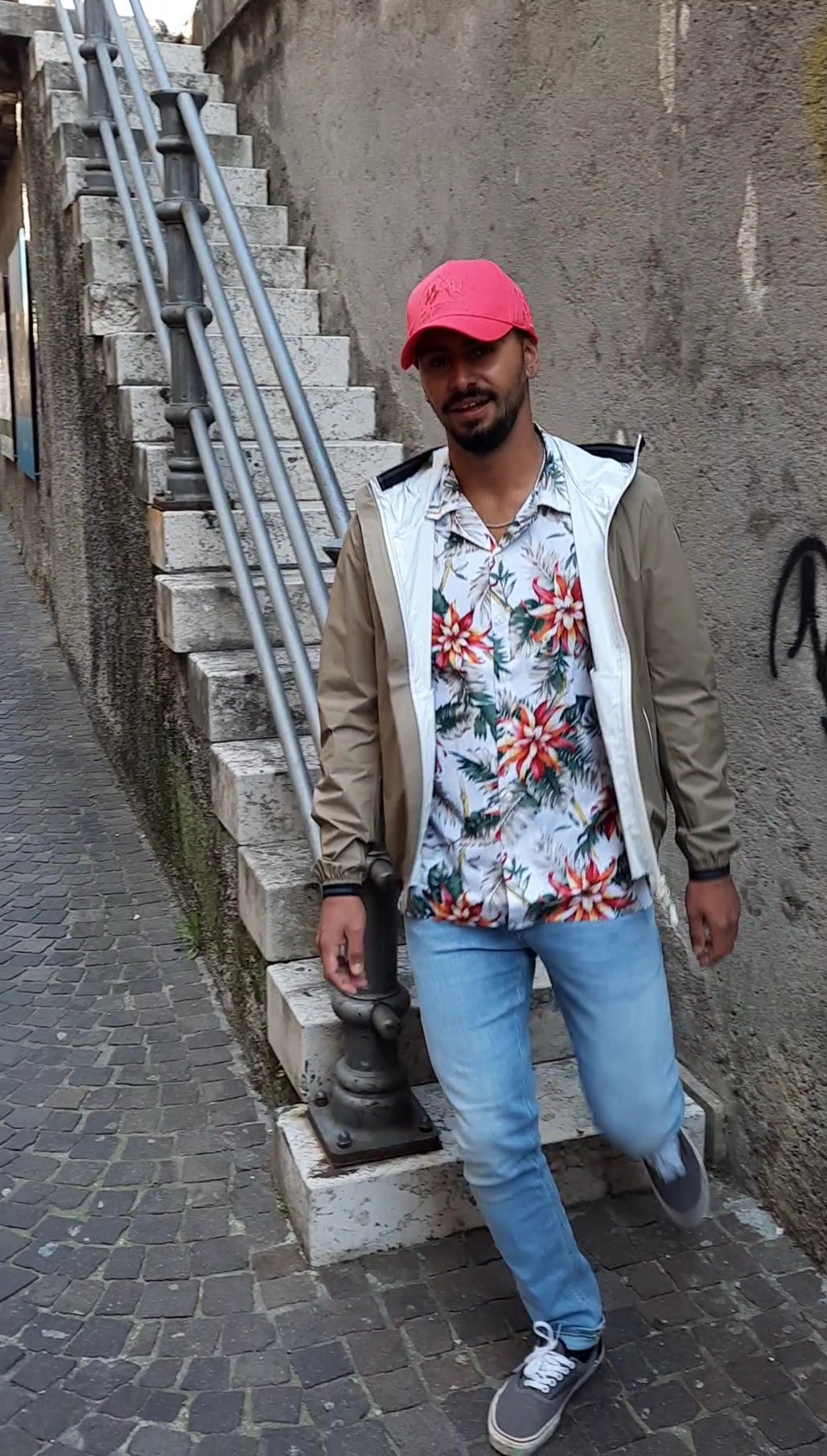 https://www.salofashionstore.it/wp-content/uploads/VideoCapture_20210417-112832.jpg